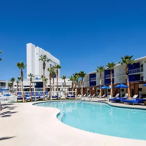 4* אתר נופש Tropicana Vegas A Doubletree By Hilton & Casino - Free Parking